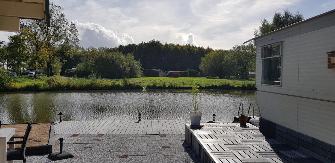 Carafun Aan Het Water Ooltgensplaat Villa Exterior photo