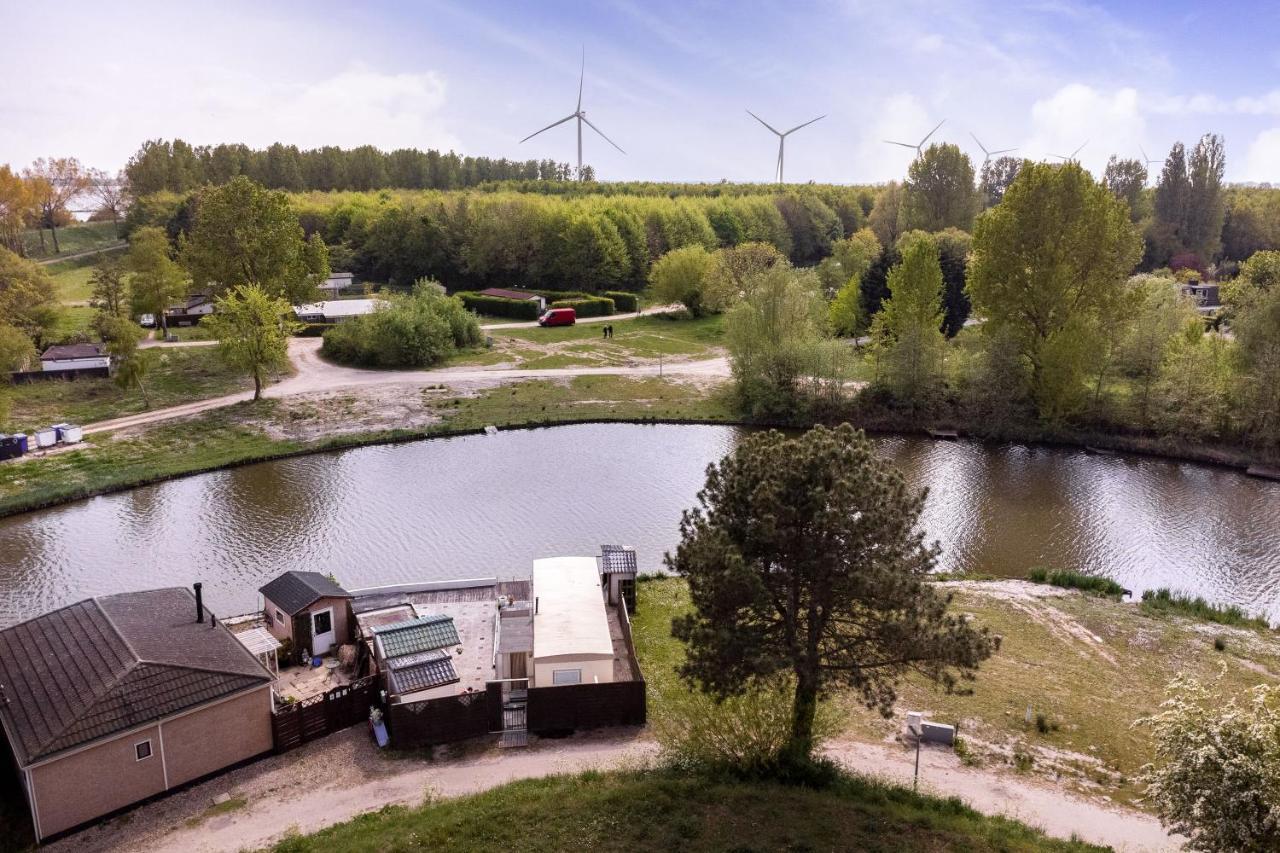 Carafun Aan Het Water Ooltgensplaat Villa Exterior photo